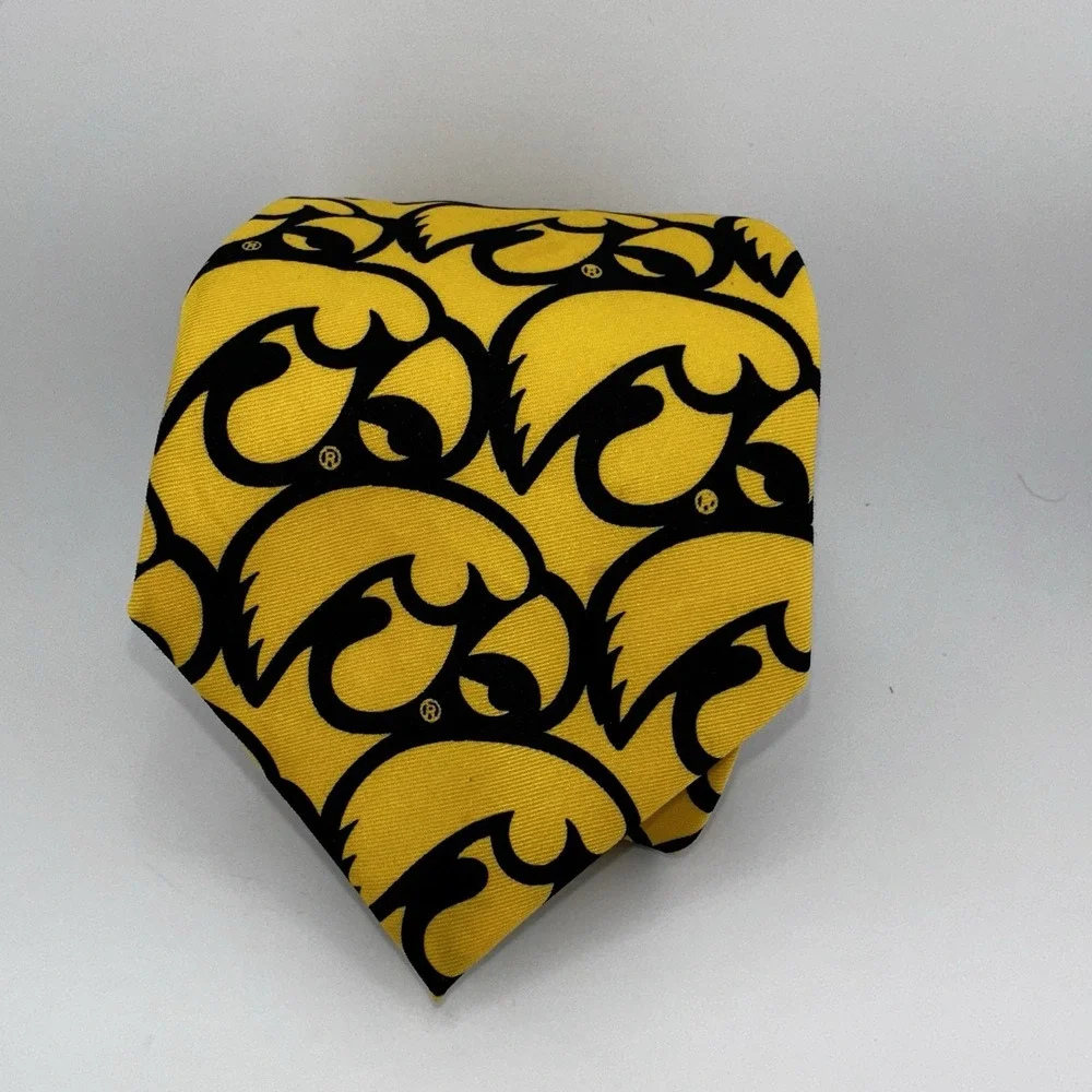 Iowa Hawkeyes Necktie Tie by Larson 100% Polyester University of Iowa